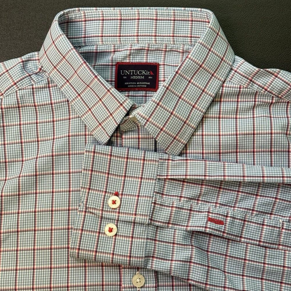 Untuckit Men's Medium Nylon Blend Blue Red Plaid Long Sleeve Button Shirt